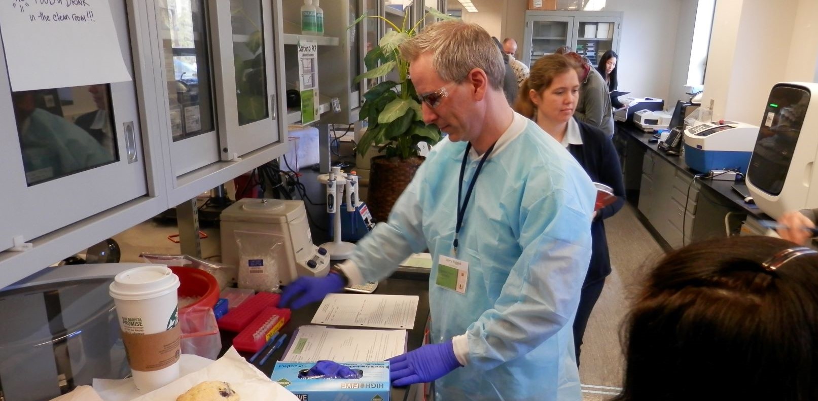 Photo of plant diagnosticians in training